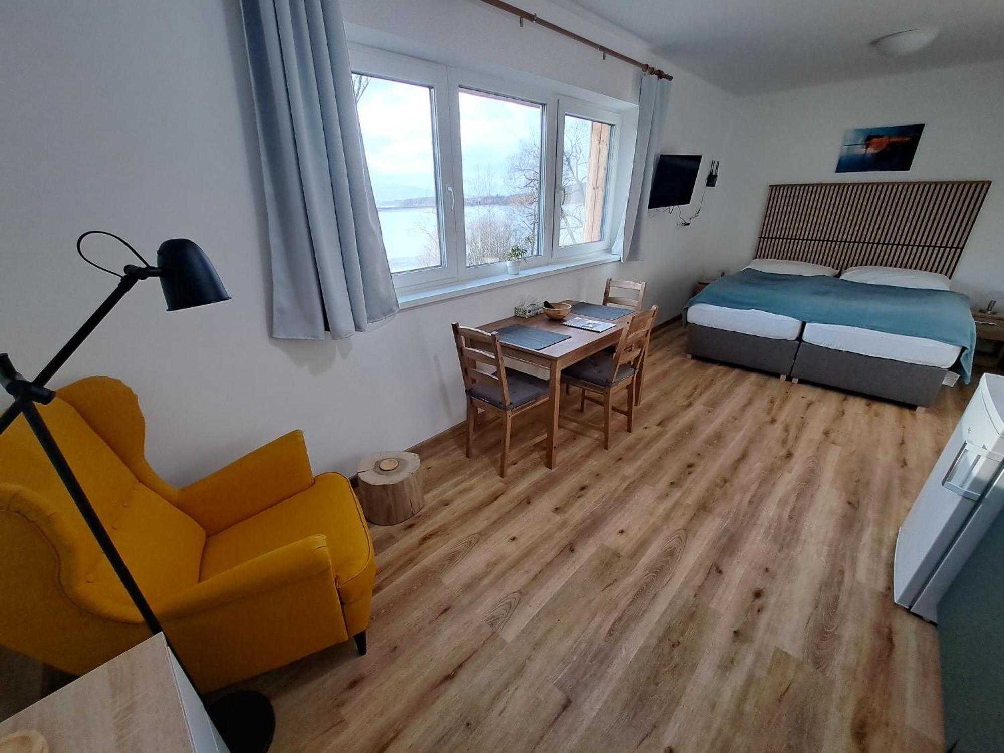 Apartmany - Male Lipno Černá v Pošumaví Kültér fotó